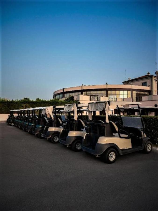 Marco Simone Golf Club Apartment Exterior foto